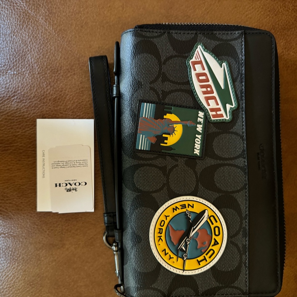 Authentic double zip coach zip travel organizer with travel patches